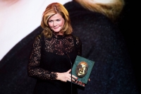 Anne Lindmo har fått en fin start på TV-høsten. Her mottar hun prisen for Årets TV-navn under Kjendisgallaen 2016.