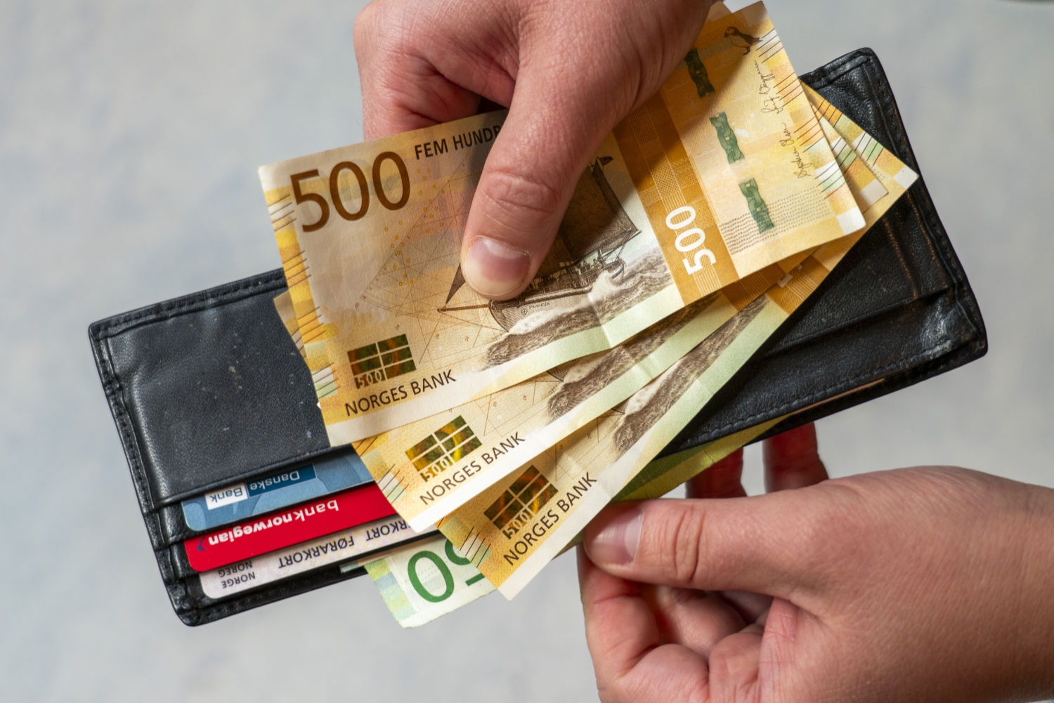 Nordmenn hadde rekordlavt antall betalingsanmerkninger i juli, viser en oversikt fra kredittinformasjonsbyrået Experian.