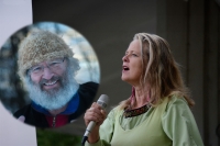 Ringerikes Museum: "Frekke viser og historiske fugler"