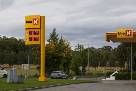 Derfor stiger dieselprisene mer enn oljeprisen