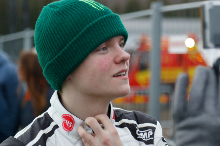 Oliver Solberg under en konkurranse i rally-VM 2020.