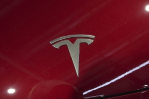 Tesla-salget mer enn halvert i Europa i april