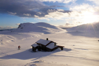 Prisen for hytter på fjellet skal ned, sier meglere. Her er en hytte ved Neverfanten i Eggedalsfjellet i Buskerud.