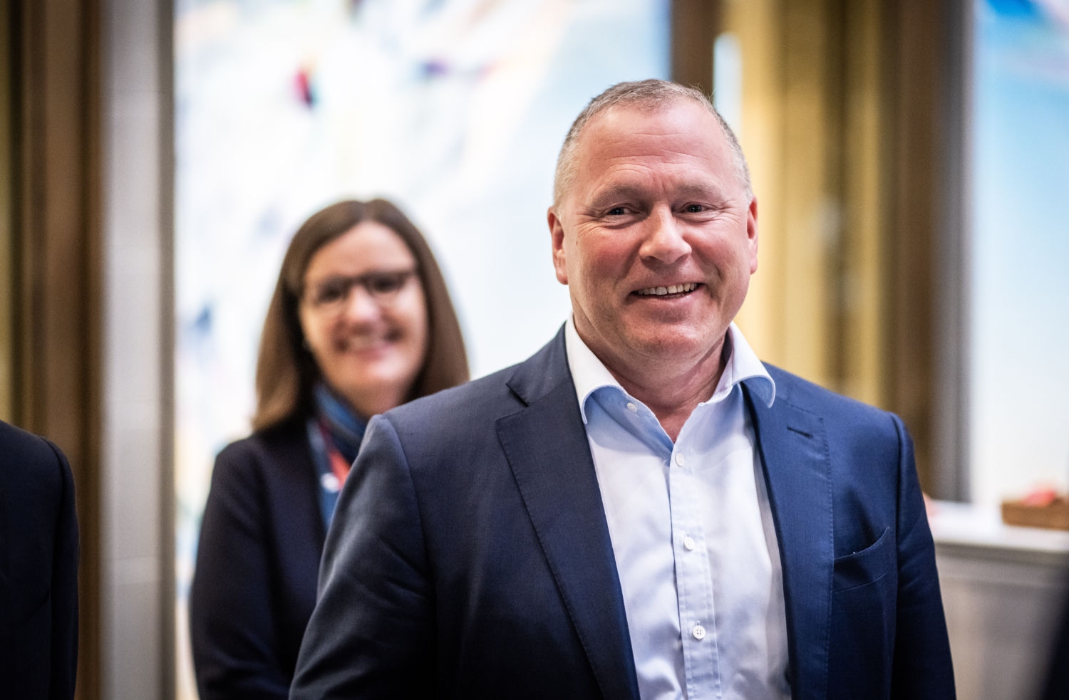 Oljefondsjef Nicolai Tangen legger fram halvårsrapporten i Arendal tirsdag morgen.