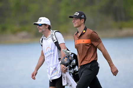 Viktor Hovland viste nerver av stål på tredje runde i WGC-turneringen i Bradenton, Florida.