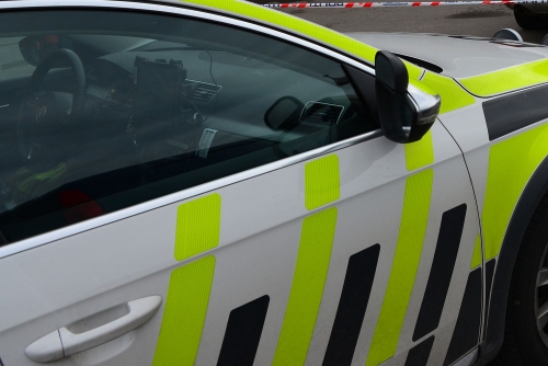 Mann til sykehus med hodeskader i Oslo - politiet jakter fire gjerningspersoner
